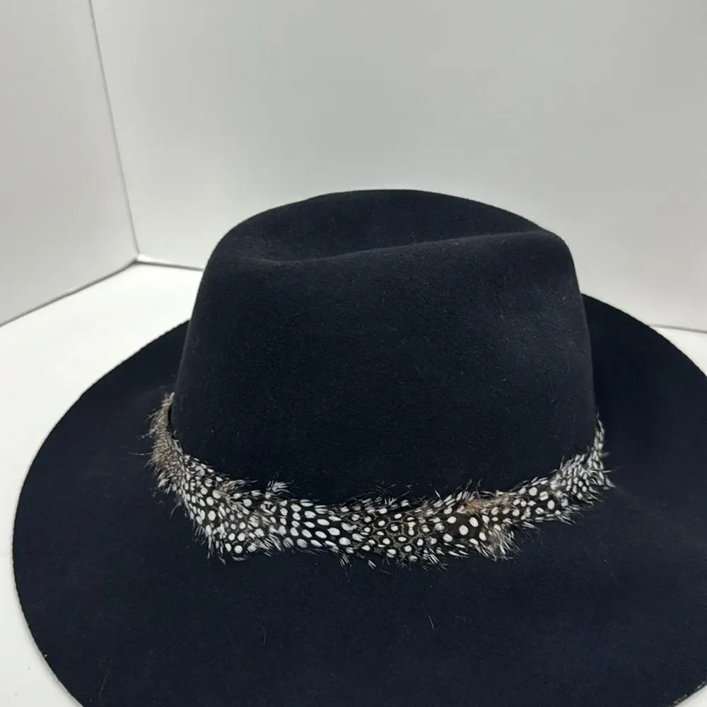 August Vintage Womens Black Wool Bucket Nomadic Feathers Band Boho Hat